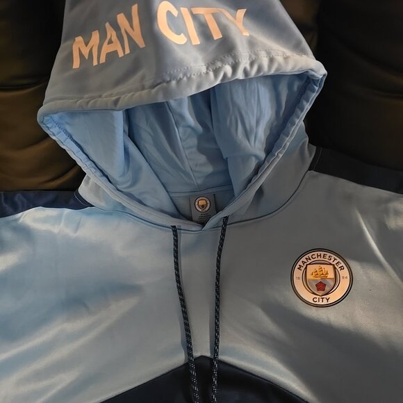 Manchester City sweatshirt - Picture 6 of 7